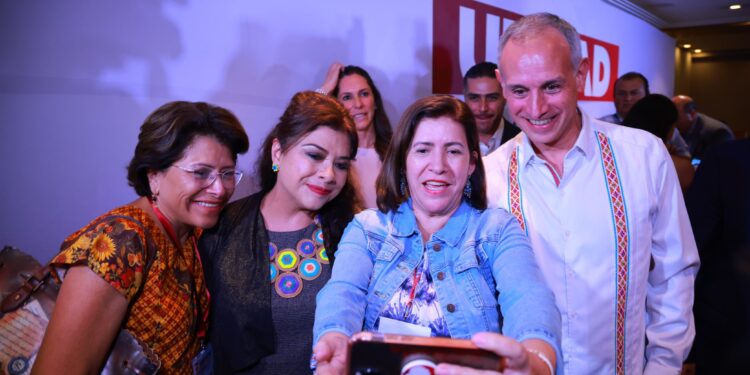 Celebra Martha Avila unidad de Morena