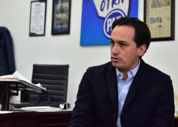 Panistas acusan "persecución" a opositores del Gobierno capitalino