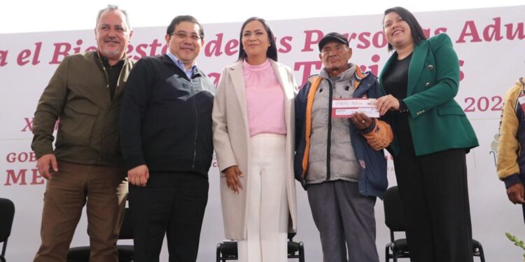 Tarjetas de Bienestar llegan a Xochimilco