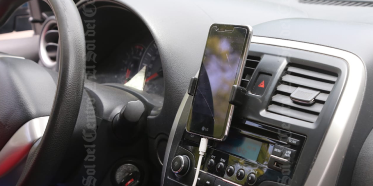 Plataformas de transporte privado y taxis, un terror para mujeres en la Metrópoli