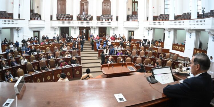 La oposición retrasa el trabajo legislativo en el Congreso CDMX