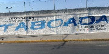 Santiago Taboada no sólo se destapó, también anda de campaña