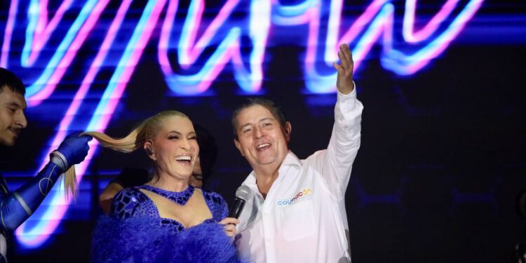 Celebran a las mamás en Coyoacán