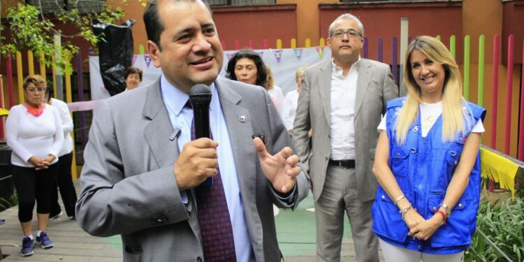 Reconoce Coyoacán labor de Mamás, Docentes y Adultas Mayores