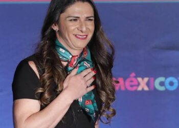 Buscarán separar del cargo a Ana Gabriela Guevara