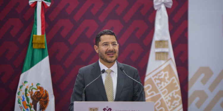 Batres a Taboada: "Esta es una ciudad progresista, no conservadora"