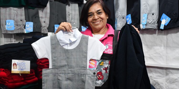 Tláhuac realiza feria de Regreso a Clases 2023