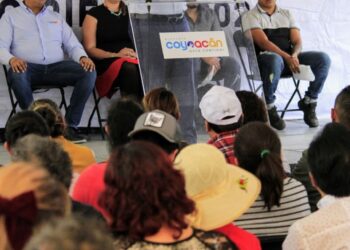 Encabeza Coyoacán la mayor campaña de regularización en mercados públicos