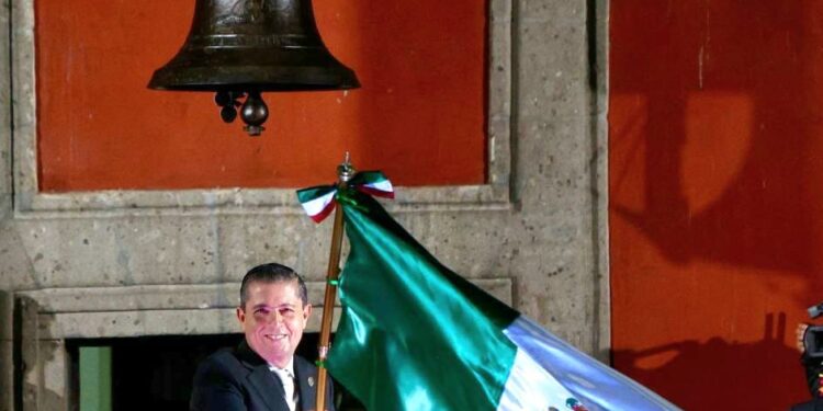 ¡VIVA MÉXICO!, CELEBRAN EN COYOACÁN 213 ANIVERSARIO DE LA INDEPENDENCIA