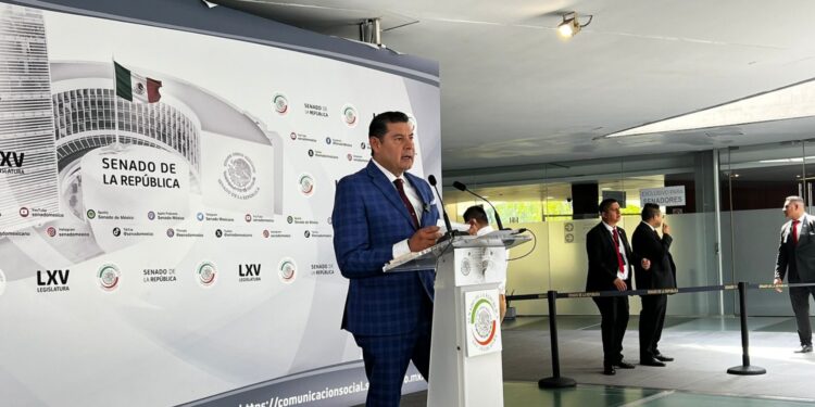 Alejandro Armenta se pronuncia a favor de los derechos laborales, "pero no del saqueo ni de los privilegios"