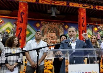 Dedicarán mega ofrenda a leyendas del fútbol en Coyoacán