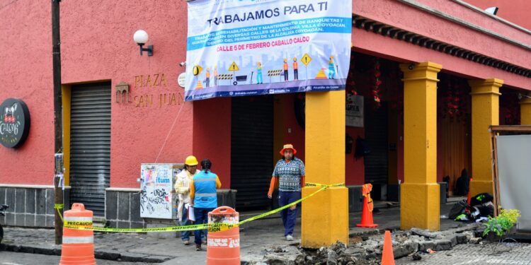 Rehabilitan banquetas del Centro Histórico de Coyoacán