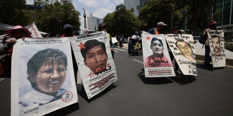 No se han retirado nombres de personas desaparecidas en la CDMX: Martí Batres