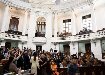 Aprueban sancionar la corrupción inmobiliaria en la CDMX