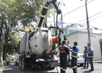 Llama Coyoacán a mantener sistema de drenaje sin obstrucciones