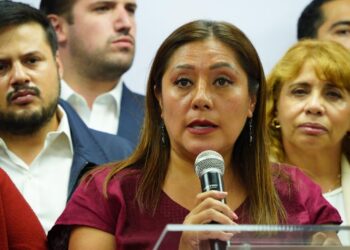 Xóchitl Bravo comprometida con derechos de capitalinos