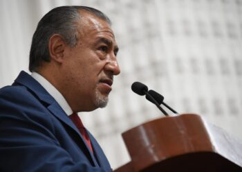 Una sociedad más justa y equitativa se logra con diálogo y democracia: Pablo Trejo