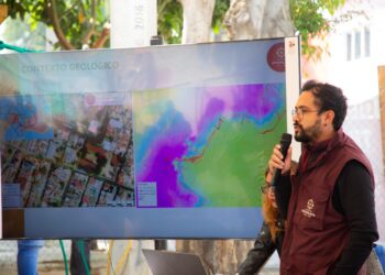 En riesgo ocho inmuebles por grietas en Iztapalapa