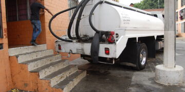 Agua gratis en 24 colonias de Iztapalapa