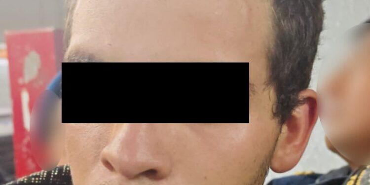 Sujeto apuñala a usuarios y se tira a las vías del Metro