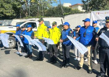 Limpian calles de Coyoacán con operativo de chatarrización