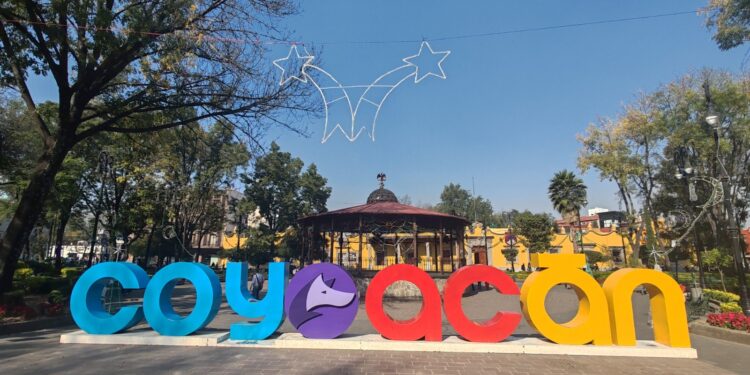 Llama Coyoacán a preservar su Centro Histórico en esta época Navideña