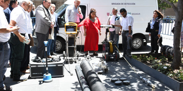 Promete Brugada reparar 30 mil fugas de agua en este año