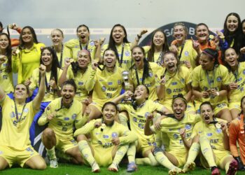América Femenil golea 5-0 al Necaxa y mantiene racha invicta