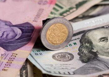 El Peso Mexicano Registra su Quinta Pérdida Consecutiva; Dólar Cotiza en $20.78