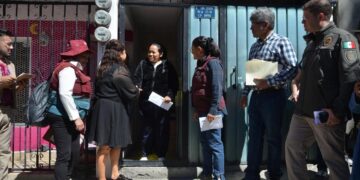 Aleida Alavez, «de la mano», con Brugada por el ‘Casa por Casa’