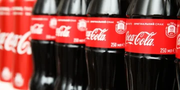 Prohíben venta de Coca-Cola y Corona en localidad de Hidalgo; habrá multas de hasta 5 mil pesos