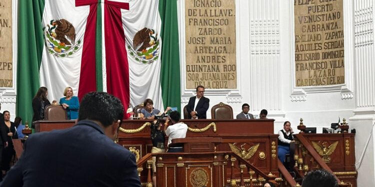 ¡Los Ojos de la Capital!