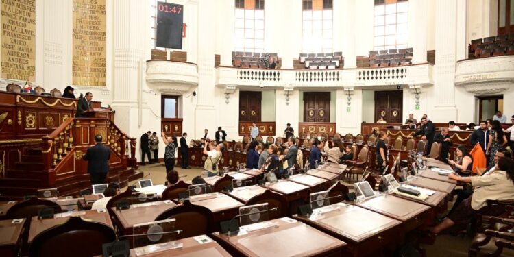 ¡Los Ojos de la Capital!