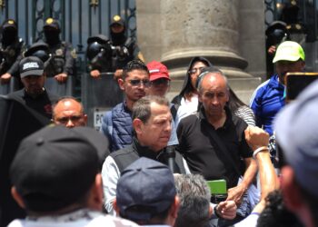 ¡Los Ojos de la Capital!