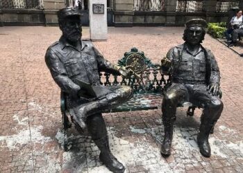 Gobierno CDMX rechaza remoción de monumento «Encuentro» en la Cuauhtémoc