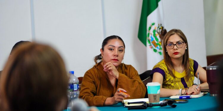 Congreso CDMX se reúne con locatarios de mercados públicos