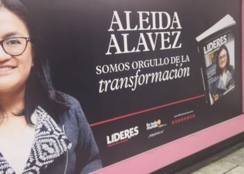 ¡Los Ojos de la Capital!