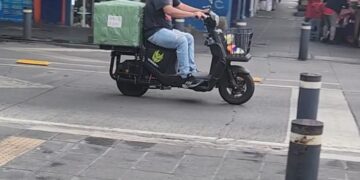 Establecen regulación de scooters y bicicletas eléctricas