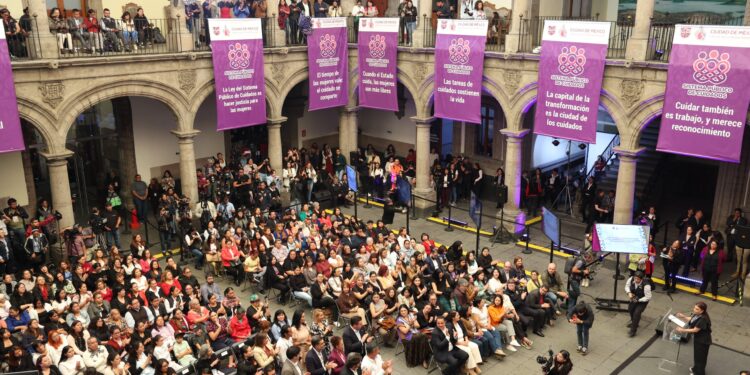 ¡Los Ojos de la Capital!