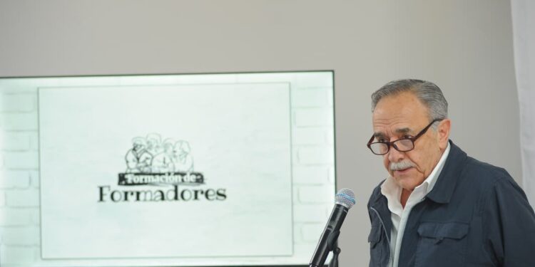 ¡Los Ojos de la Capital!