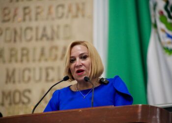 ¡Los Ojos de la Capital!