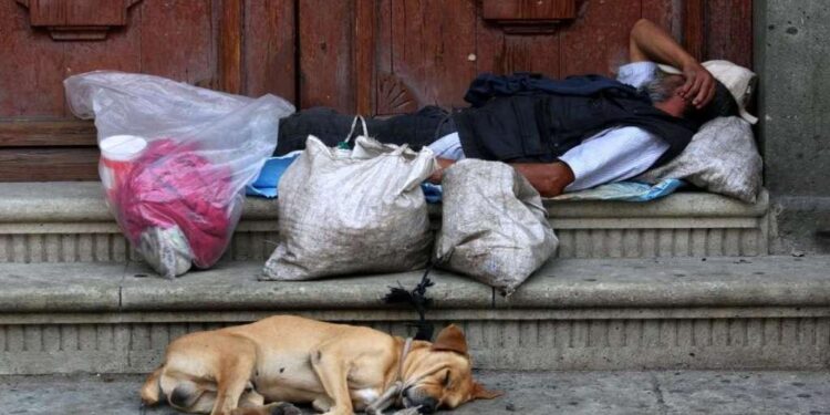 Brugada ignora a poblaciones callejeras