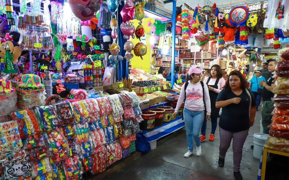 Proponen reconocer a comerciantes populares como sujetos de derechos
