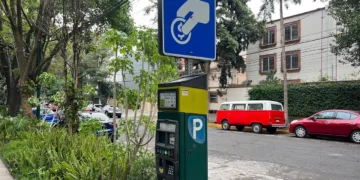 Parquímetros en CDMX recaudan 4 mil millones… pero solo devuelve migajas a las colonias