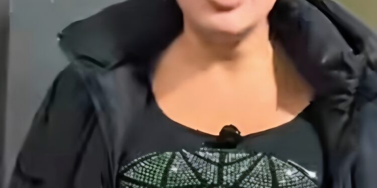 Campaña ilegal en marcha: Circe Camacho usa propaganda disfrazada para posicionarse rumbo a 2027