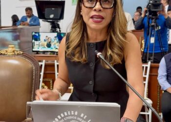 Congreso CDMX aplaza debate sobre Cablebús Línea 5 pese a reclamos vecinales