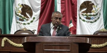 Enfermedades invisibles golpean a mujeres en CDMX: Congreso busca frenar abandono médico