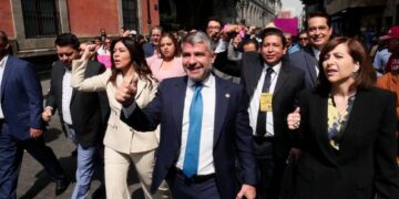 Mauricio Tabe confronta críticas y se deslinda del “cártel inmobiliario”