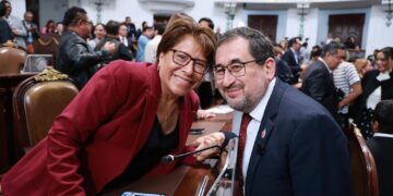 Martha Avila fortalece la agenda de Morena en Donceles