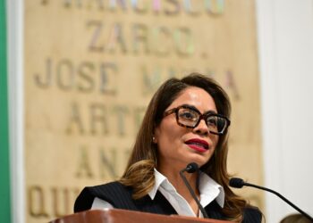Montes de Oca pone el reciclaje en la agenda comercial